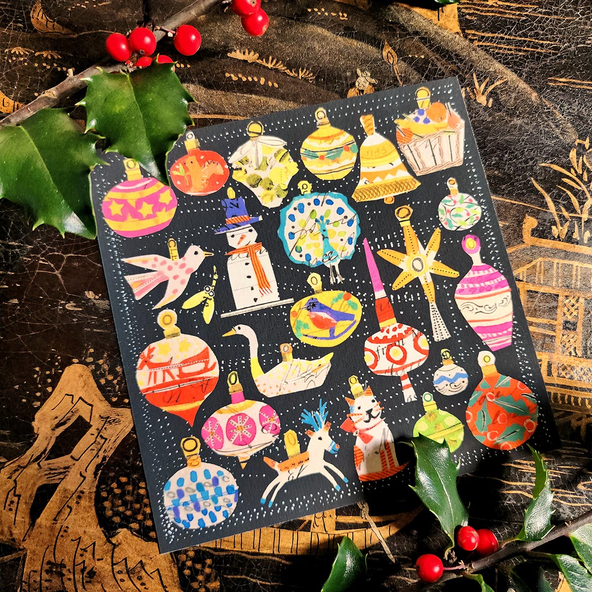 Sarah V Battle: 'ChristmasShire' Holiday Note Card Set