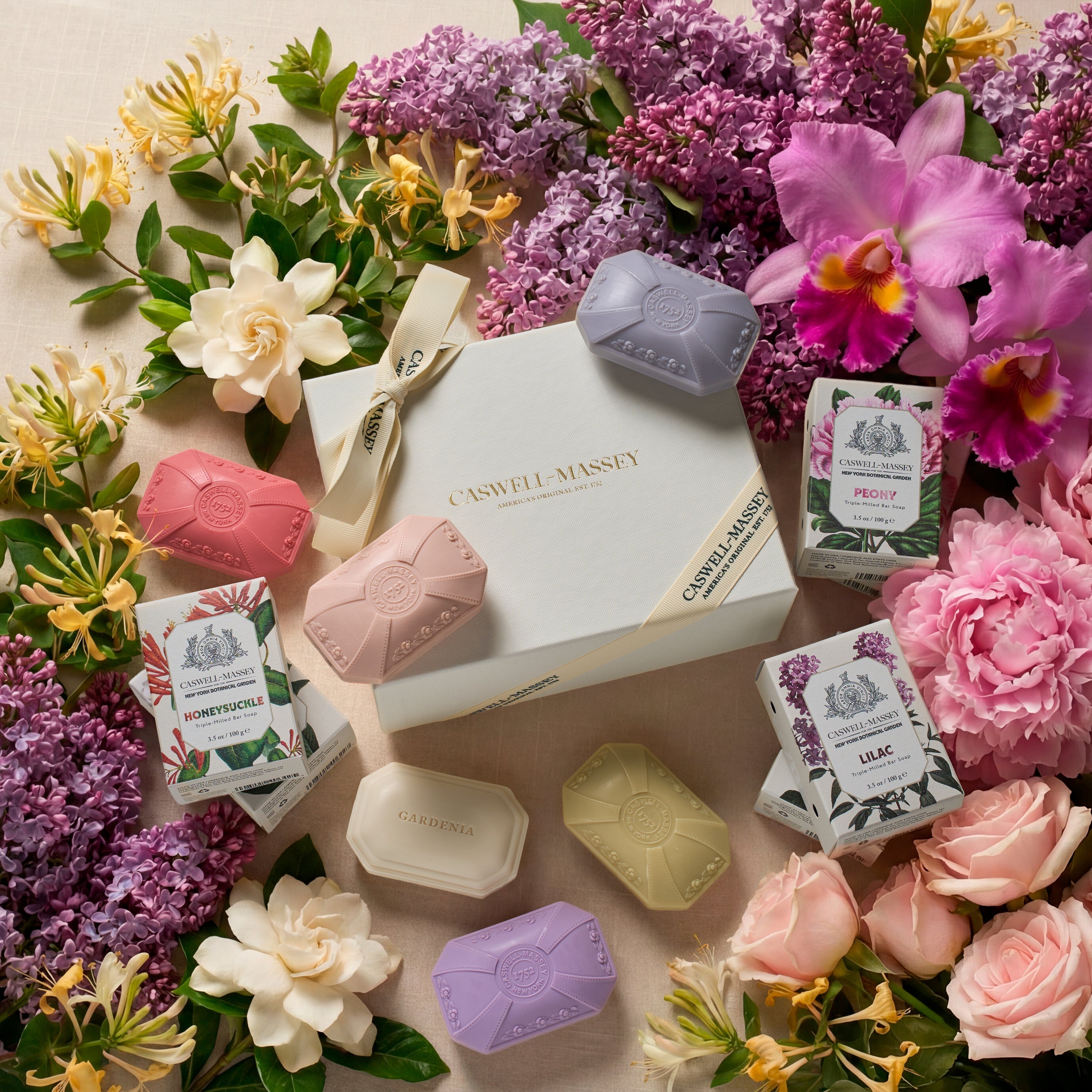 MBFFmomfloraserum&soyflora soap セット Designer Floral 12 Soap Collection | Luxury Bar Soap | Caswell-Massey®