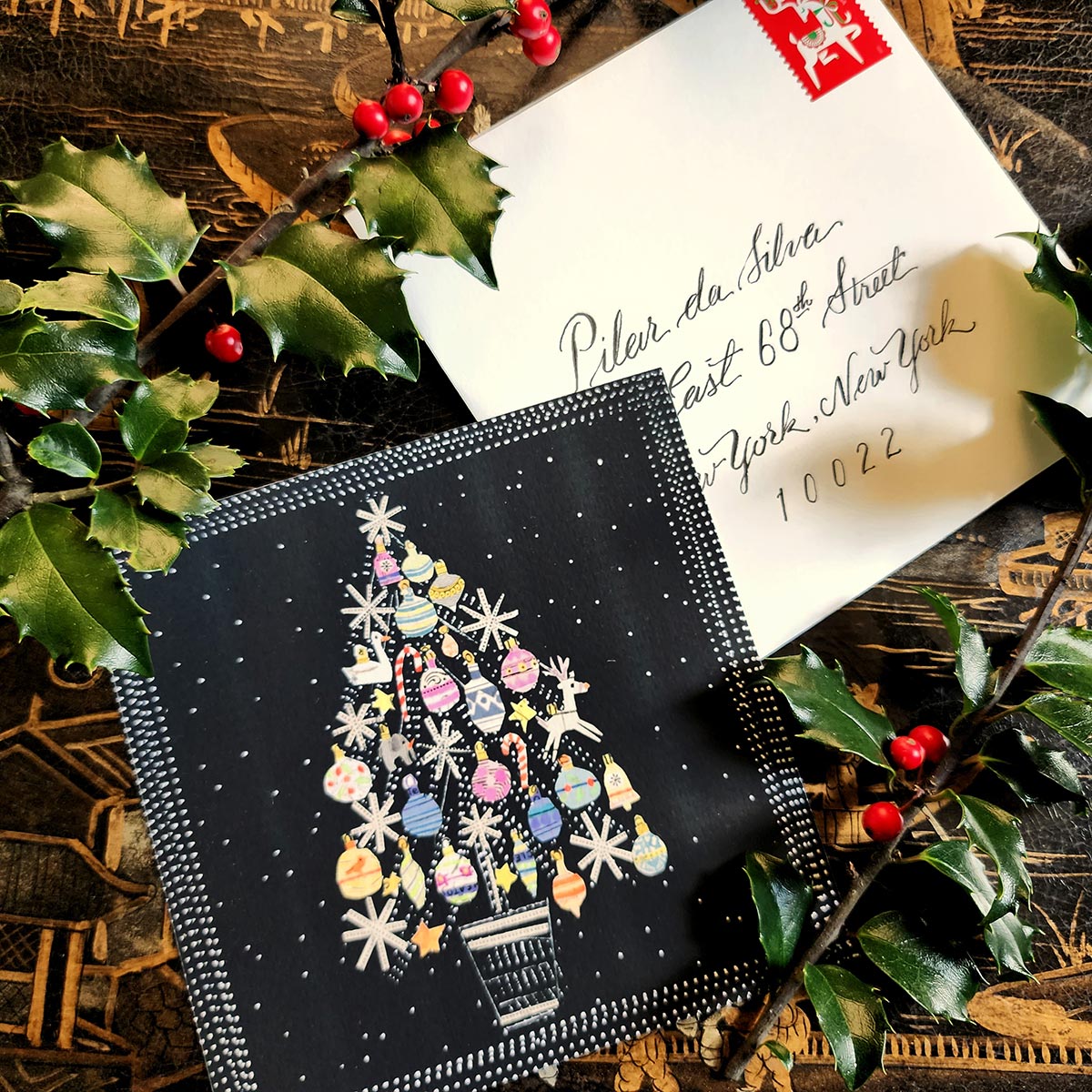 Sarah V Battle: 'ChristmasShire' Holiday Note Card Set